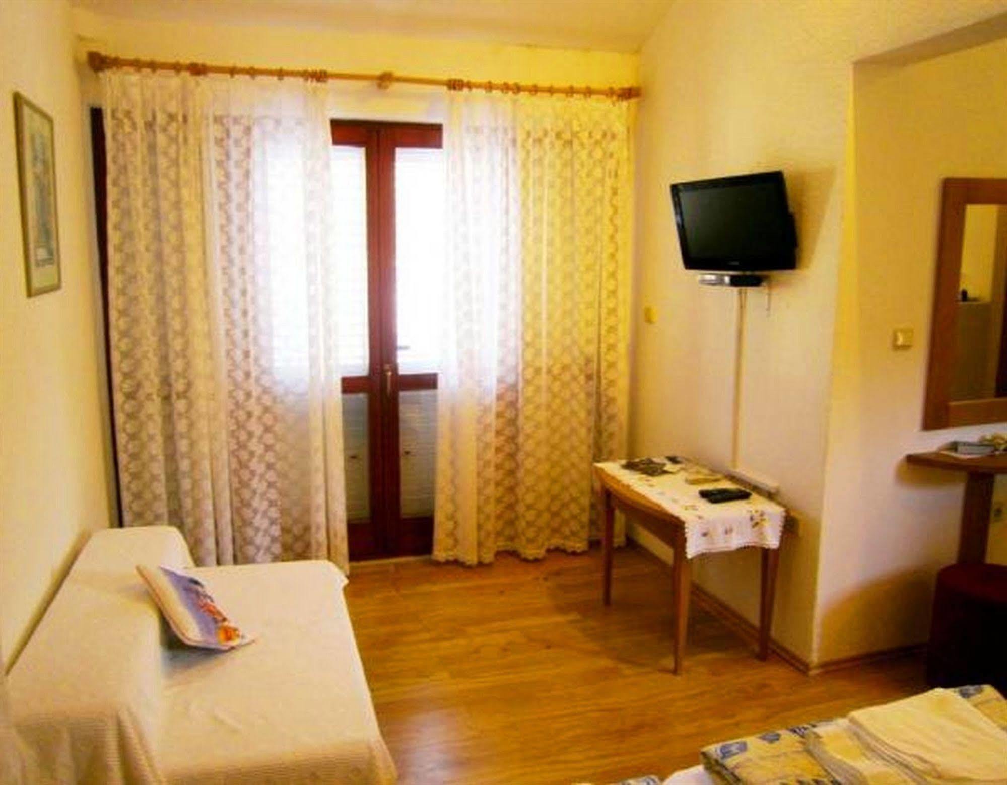 Villa Adria Slano Luaran gambar
